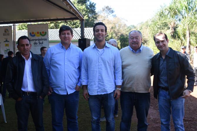 Vereadores levam demandas ao deputado Carli